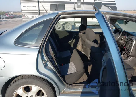 2004 Saturn L300 2 из США, поврежденный, VIN 1G8JD54R44Y502249